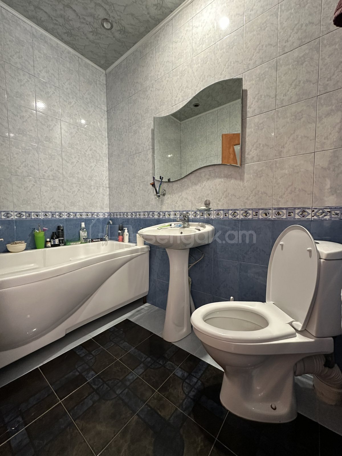 5 Սենյականոց Սեփական Տուն, 380քմ, Կապիտալ Վերանորոգված, Ավտոտնակով