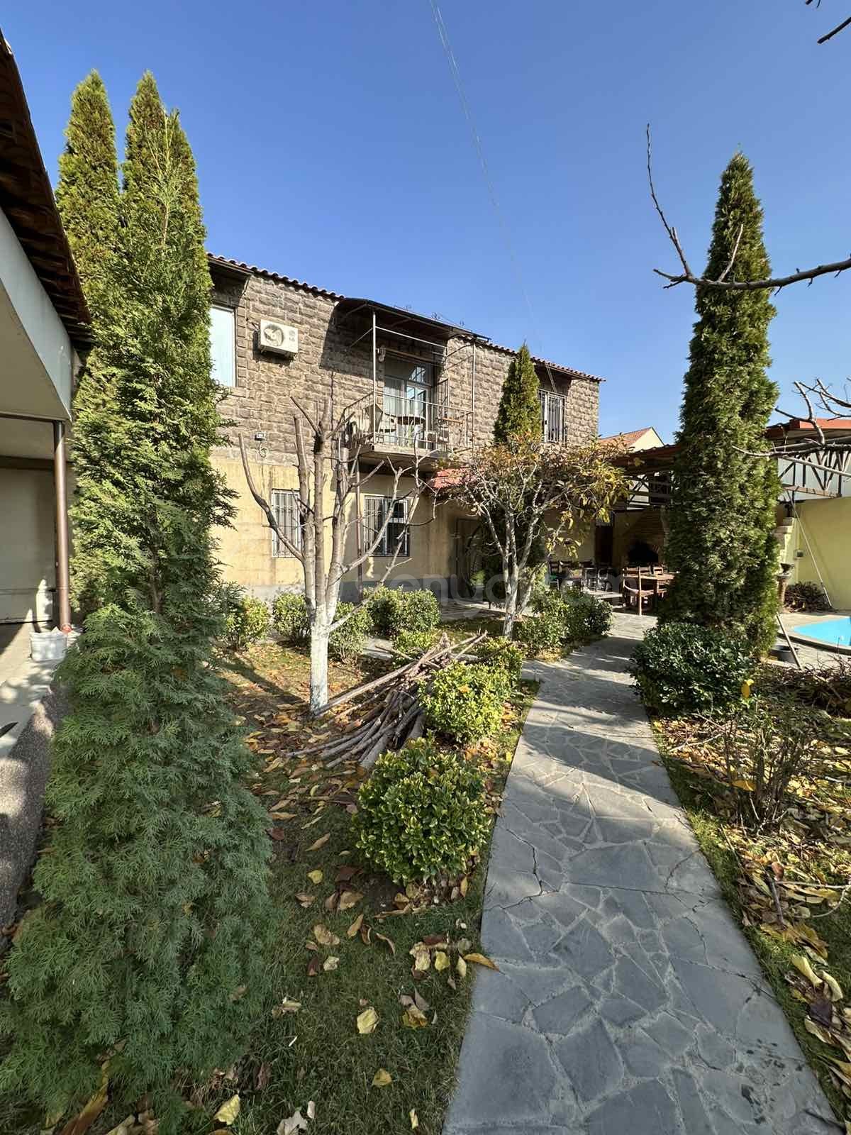 5 Սենյականոց Սեփական Տուն, 380քմ, Կապիտալ Վերանորոգված, Ավտոտնակով