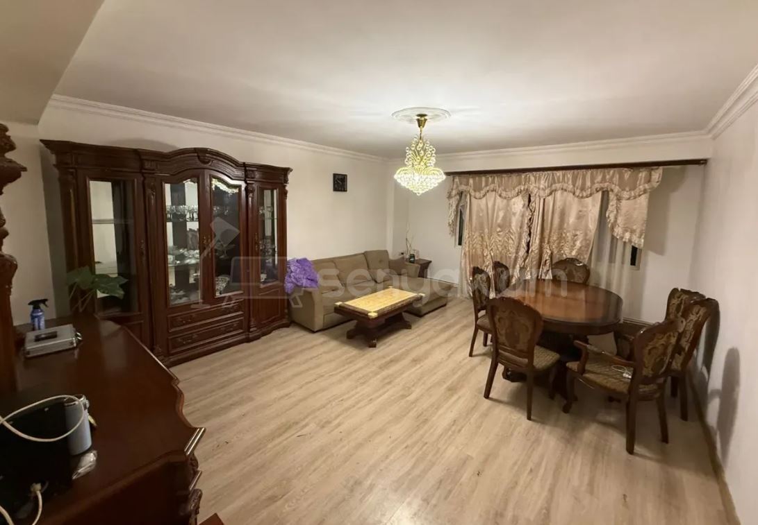 4 Սենյականոց Բնակարան, 86քմ, 1/9 հարկ, Կապիտալ Վերանորոգված, Մասամբ Կահավորված, Արևկող