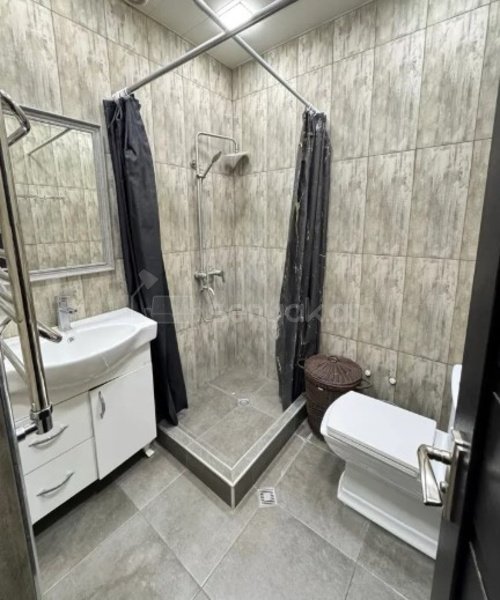 2 Սենյականոց Բնակարան, 46քմ, 3/15 հարկ, Կապիտալ Վերանորոգված, Կահավորված, Արևկող