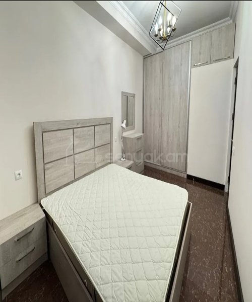 2 Սենյականոց Բնակարան, 46քմ, 3/15 հարկ, Կապիտալ Վերանորոգված, Կահավորված, Արևկող