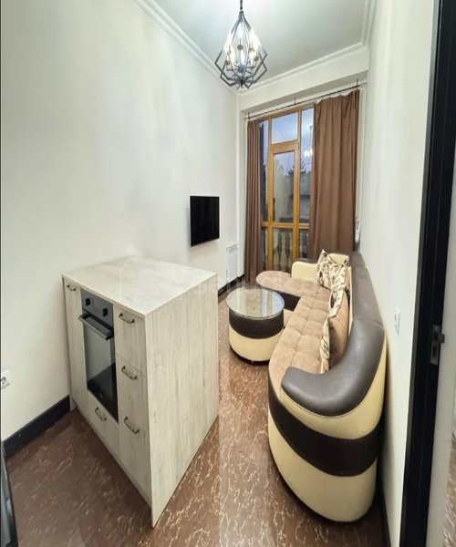 2 Սենյականոց Բնակարան, 46քմ, 3/15 հարկ, Կապիտալ Վերանորոգված, Կահավորված, Արևկող