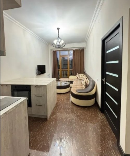 2 Սենյականոց Բնակարան, 46քմ, 3/15 հարկ, Կապիտալ Վերանորոգված, Կահավորված, Արևկող