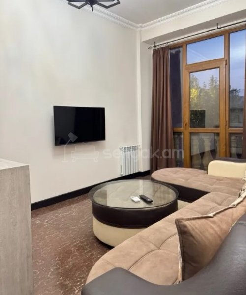 2 Սենյականոց Բնակարան, 46քմ, 3/15 հարկ, Կապիտալ Վերանորոգված, Կահավորված, Արևկող