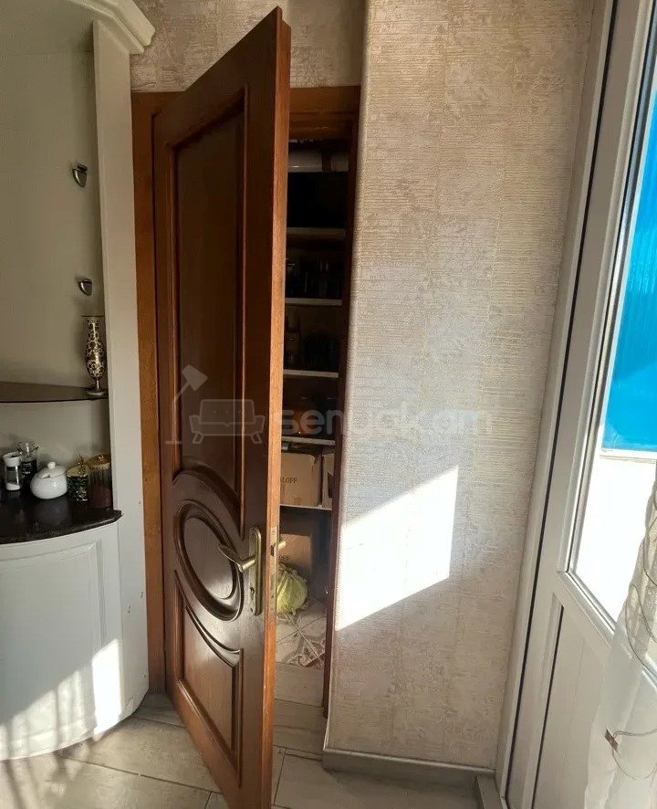 4 Սենյականոց Բնակարան, 116քմ, 4/9 հարկ, Կապիտալ Վերանորոգված