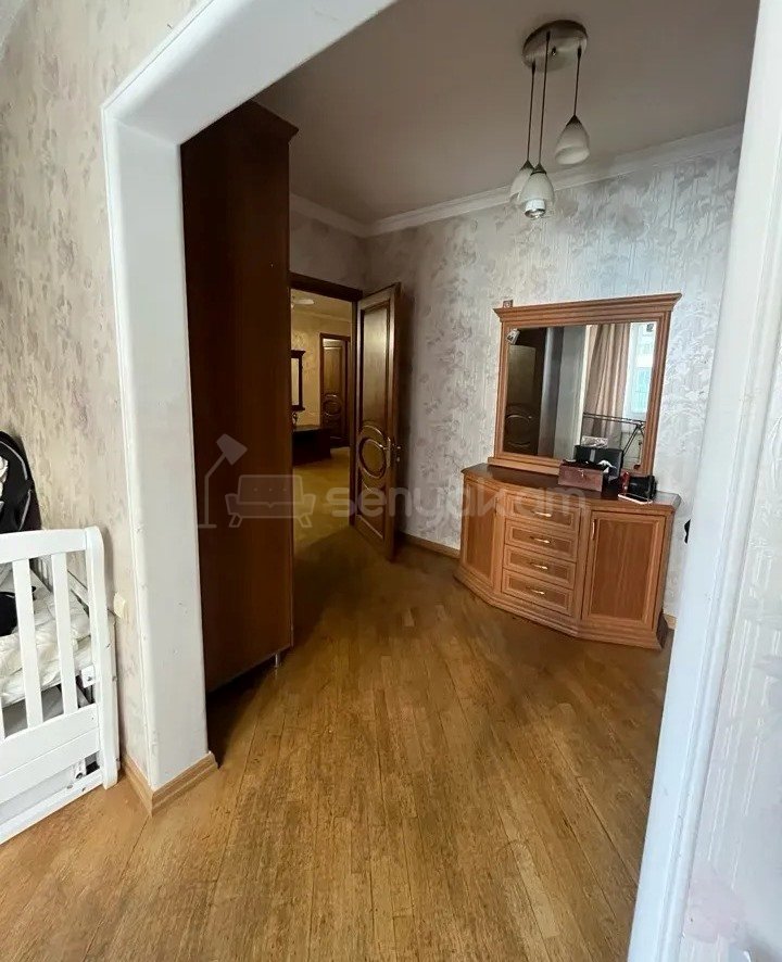 4 Սենյականոց Բնակարան, 116քմ, 4/9 հարկ, Կապիտալ Վերանորոգված