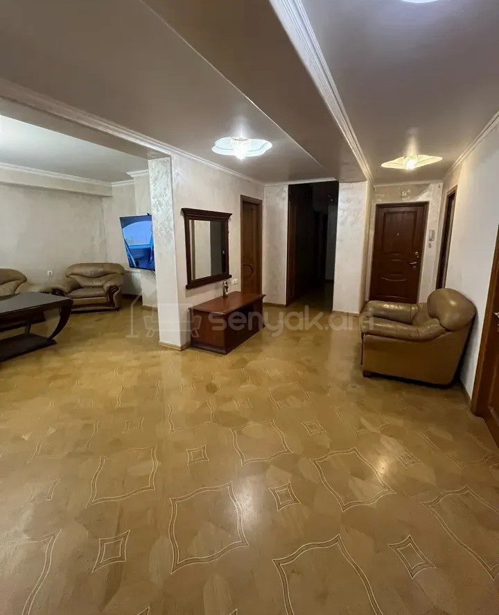 4 Սենյականոց Բնակարան, 116քմ, 4/9 հարկ, Կապիտալ Վերանորոգված