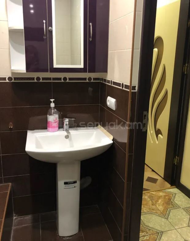 2 Սենյականոց Բնակարան, 46քմ, 4/9 հարկ, Դիզայներական Վերանորոգված, Կահավորված