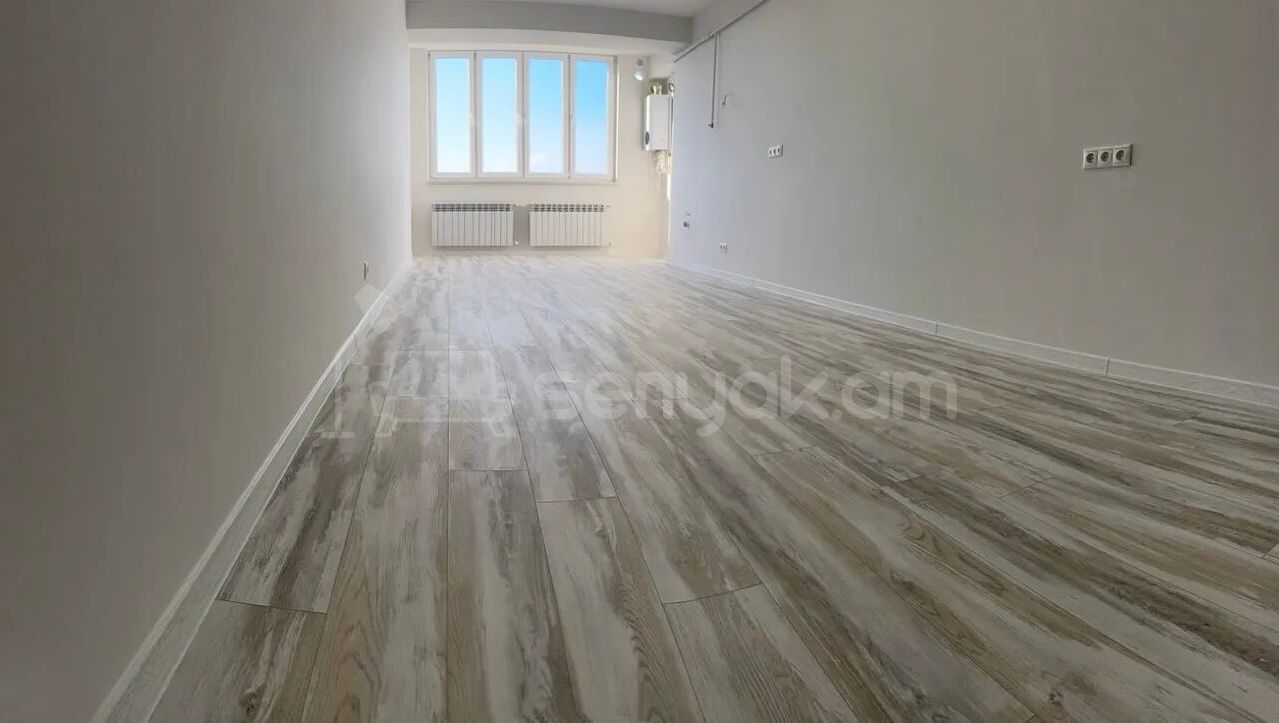 3 Սենյականոց Բնակարան Քարե Շենքում, 70քմ, 9/10 հարկ, Կապիտալ Վերանորոգված