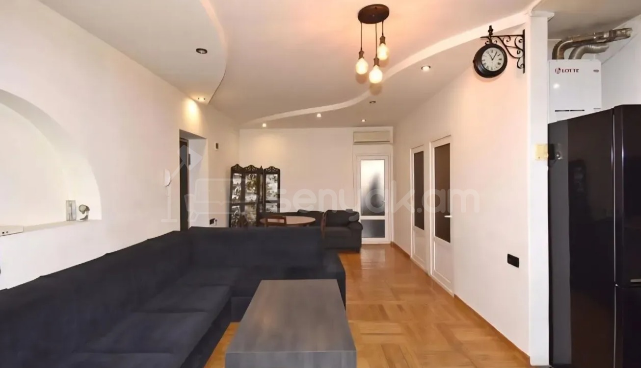 4 Սենյականոց Բնակարան, 93քմ, 9/10 հարկ, Կապիտալ Վերանորոգված, Կահավորված