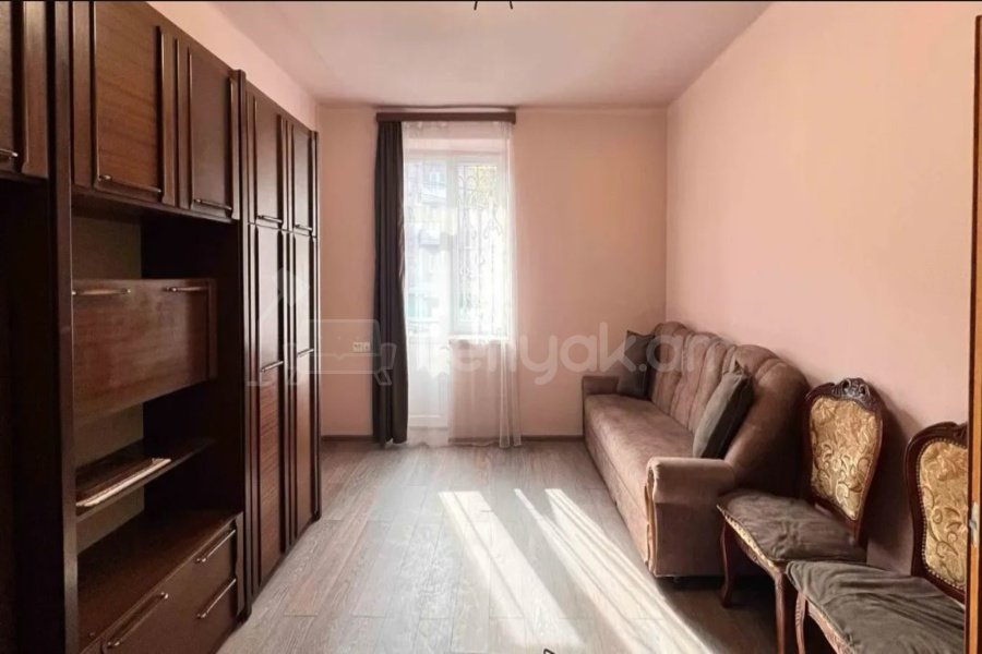 1 Սենյականոց Բնակարան Քարե Շենքում, 40քմ, 2/4 հարկ, Կապիտալ Վերանորոգված, Կահավորված, Արևկող