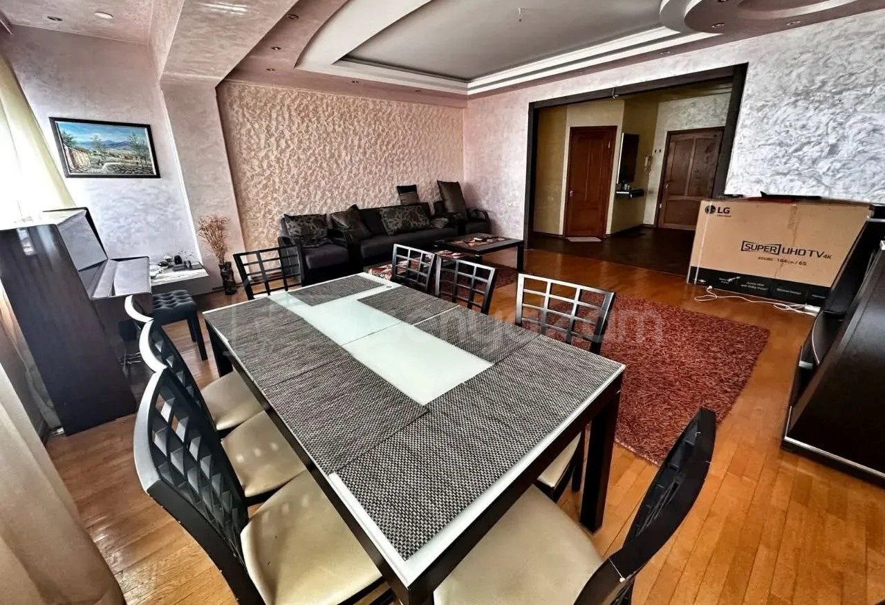 4 Սենյականոց Բնակարան, 161քմ, 10/11 հարկ, Կապիտալ Վերանորոգված