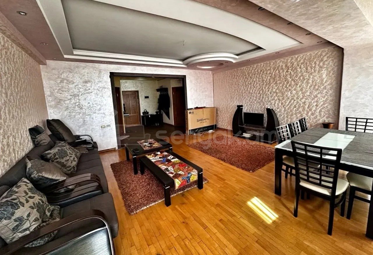 4 Սենյականոց Բնակարան, 161քմ, 10/11 հարկ, Կապիտալ Վերանորոգված