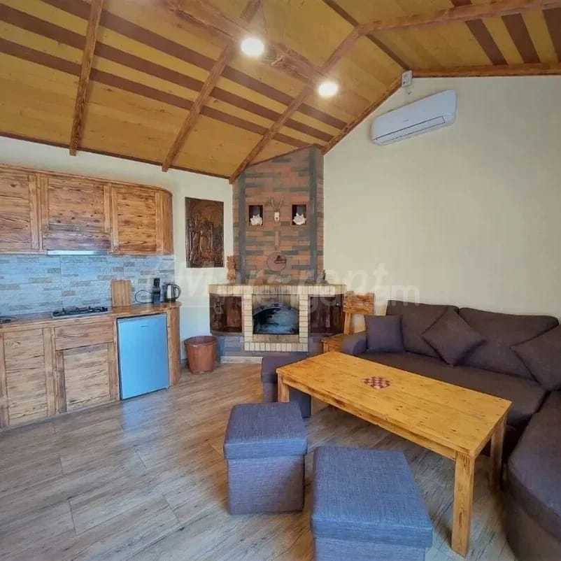 2 Սենյականոց Սեփական Տուն, 50քմ, Կապիտալ Վերանորոգված, Կահավորված