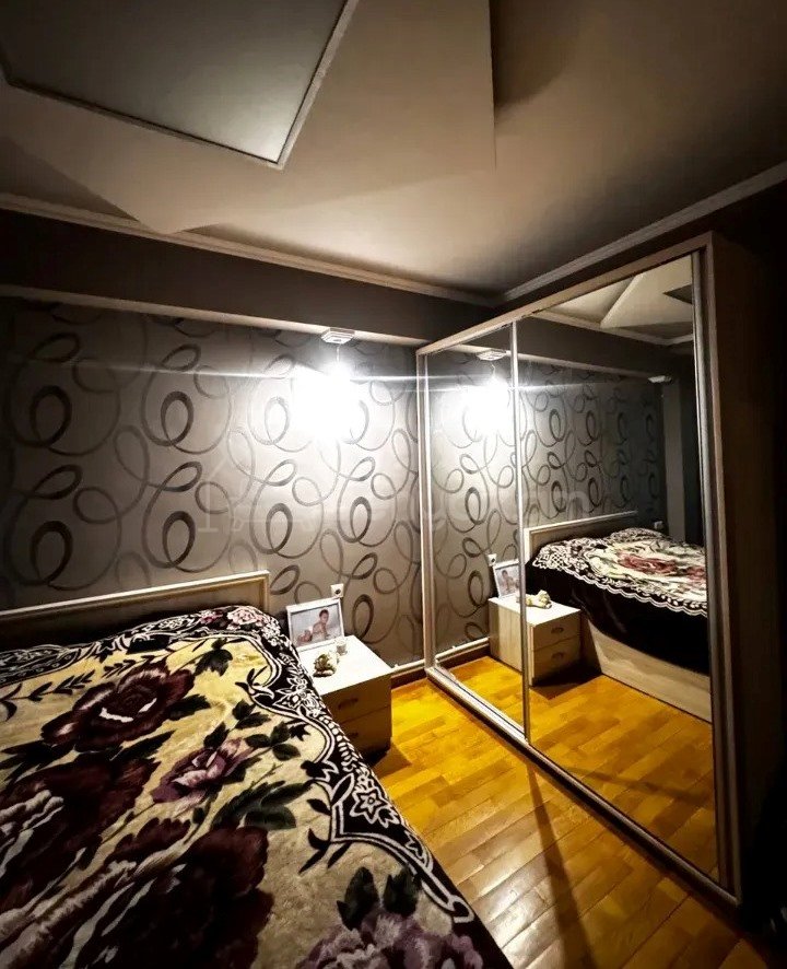 3 Սենյականոց Բնակարան Քարե Շենքում, 89քմ, 3/8 հարկ, Կապիտալ Վերանորոգված