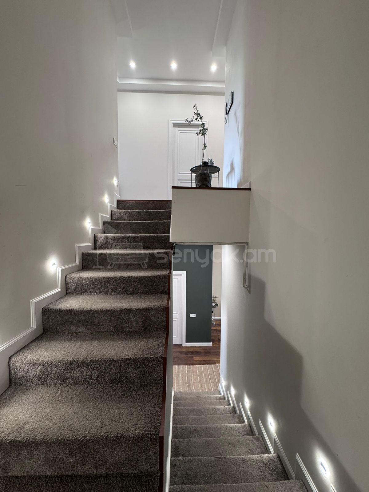 4 Սենյականոց Շքեղ Առանձնատուն, 172քմ, Ավտոտնակով