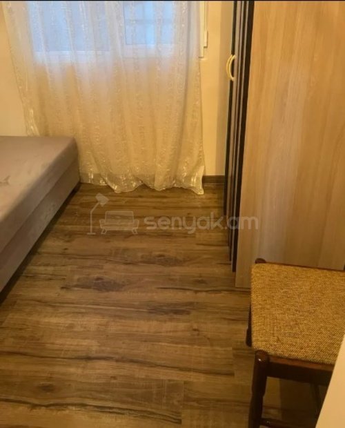 2 Սենյականոց Բնակարան Քարե Շենքում, 42քմ, 4/5 հարկ, Կապիտալ Վերանորոգված, Կահավորված, Արևկող