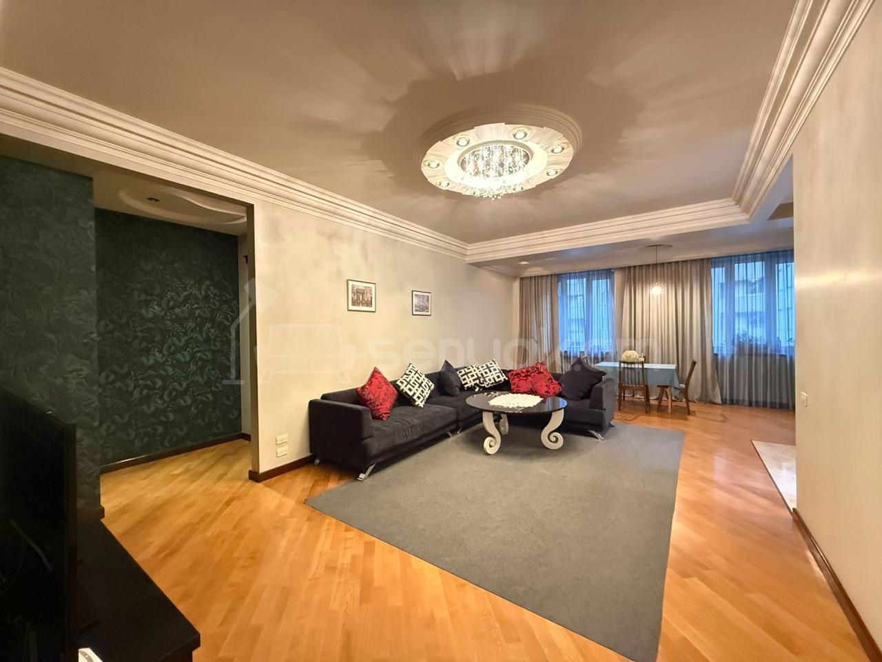 2 Սենյականոց Բնակարան, 80քմ, 4/12 հարկ, Կապիտալ Վերանորոգված, Կահավորված, Արևկող