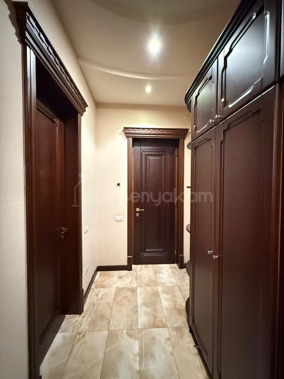 2 Սենյականոց Բնակարան, 80քմ, 4/12 հարկ, Կապիտալ Վերանորոգված, Կահավորված, Արևկող