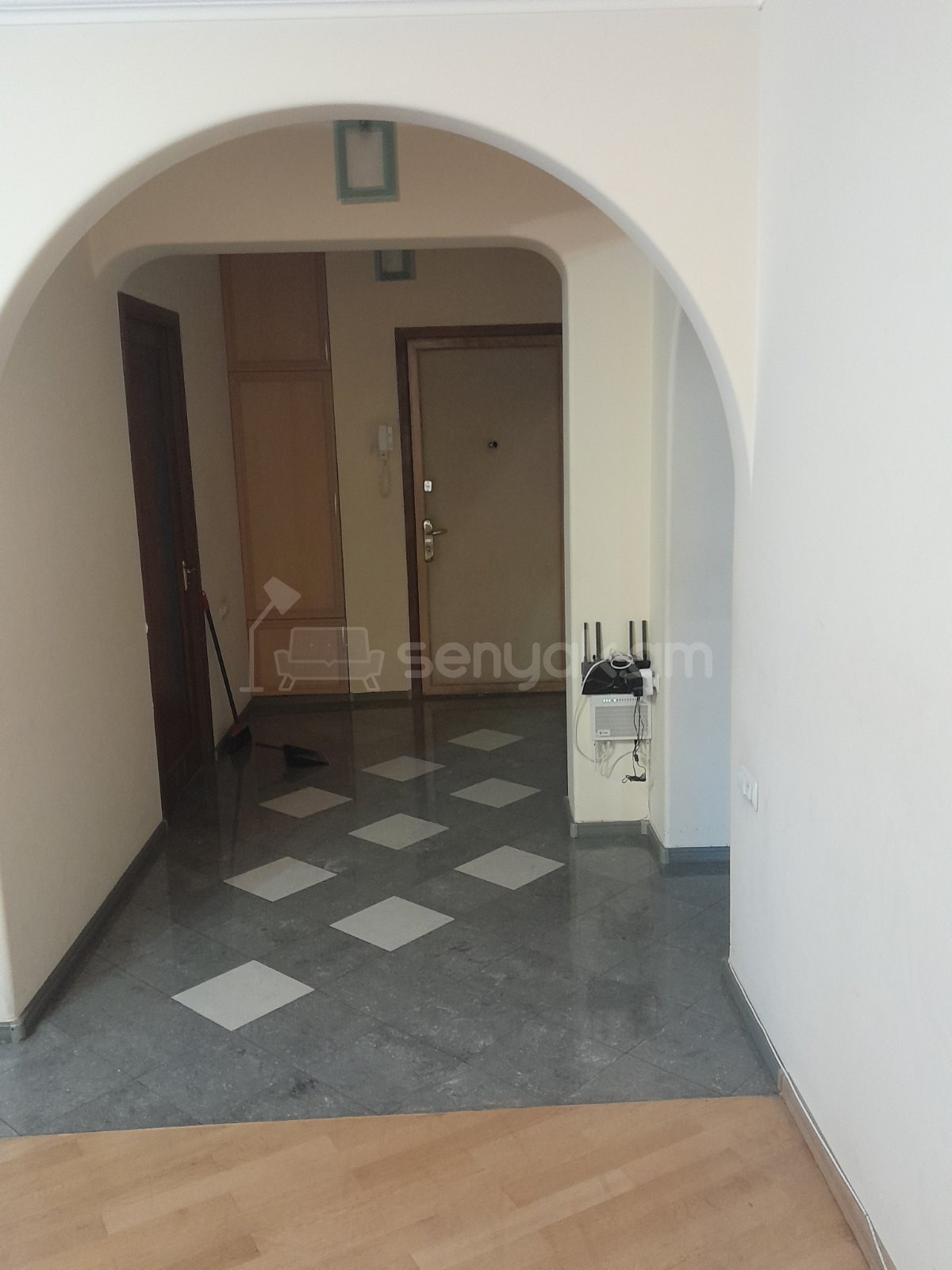 3 Սենյականոց Բնակարան, 75քմ, 7/9 հարկ, Կապիտալ Վերանորոգված, Կահավորված, Արևկող