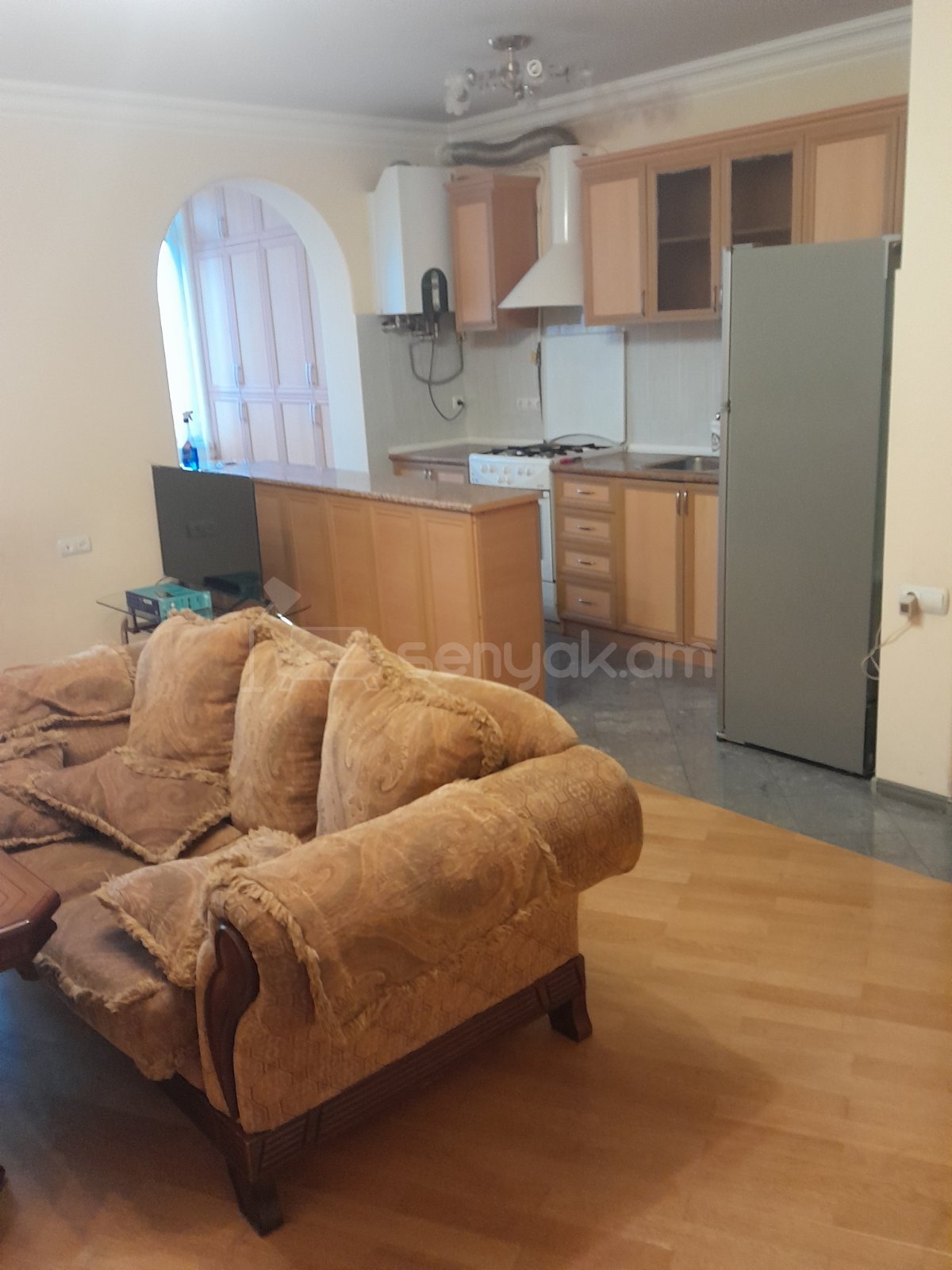 3 Սենյականոց Բնակարան, 75քմ, 7/9 հարկ, Կապիտալ Վերանորոգված, Կահավորված, Արևկող