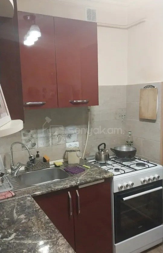 3 Սենյականոց Բնակարան, 75քմ, 2/4 հարկ, Նորմալ Վիճակում