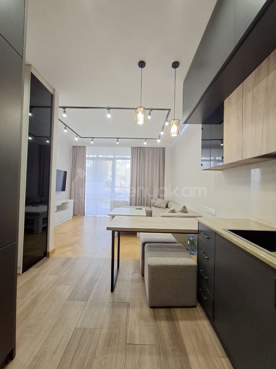 2 Սենյականոց Բնակարան Նորակառույցում, 54քմ, 3/17 հարկ, Կապիտալ Վերանորոգված