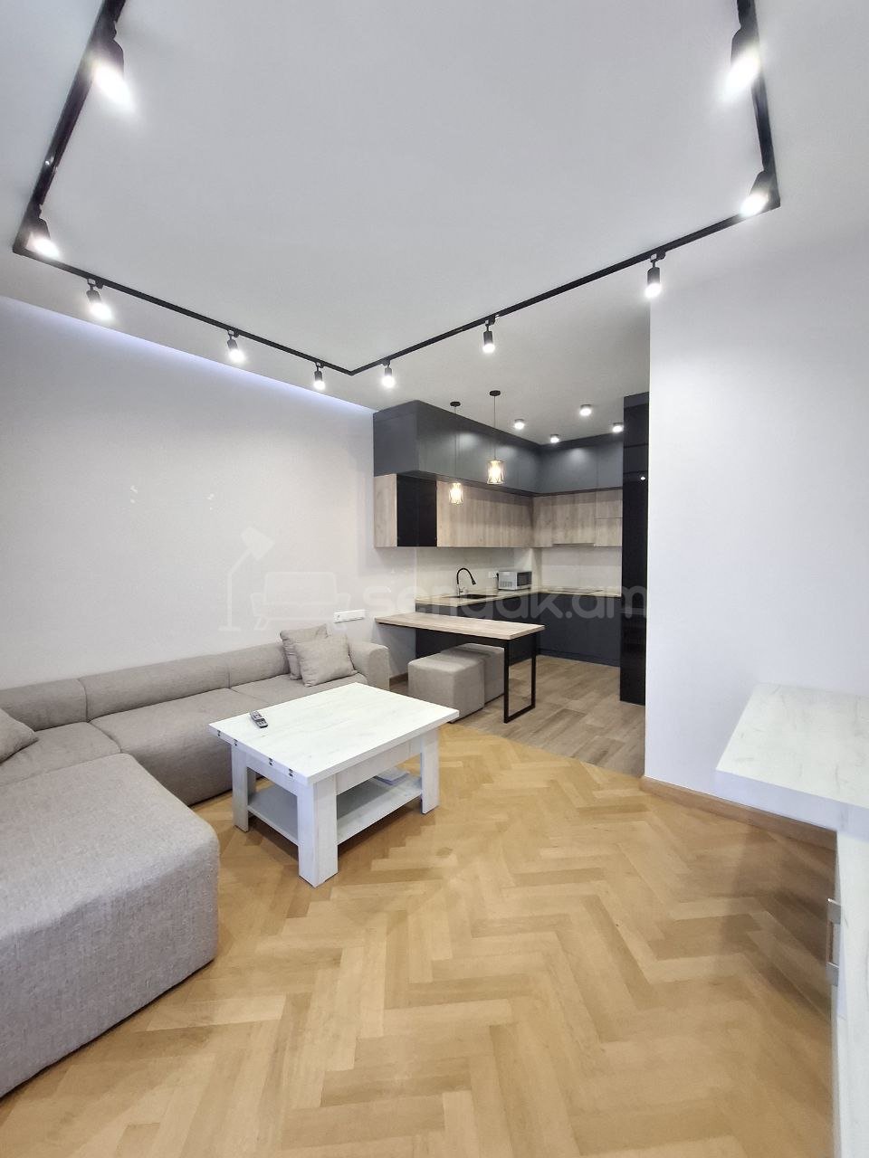 2 Սենյականոց Բնակարան Նորակառույցում, 54քմ, 3/17 հարկ, Կապիտալ Վերանորոգված