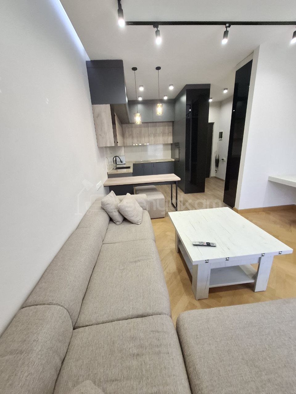 2 Սենյականոց Բնակարան Նորակառույցում, 54քմ, 3/17 հարկ, Կապիտալ Վերանորոգված