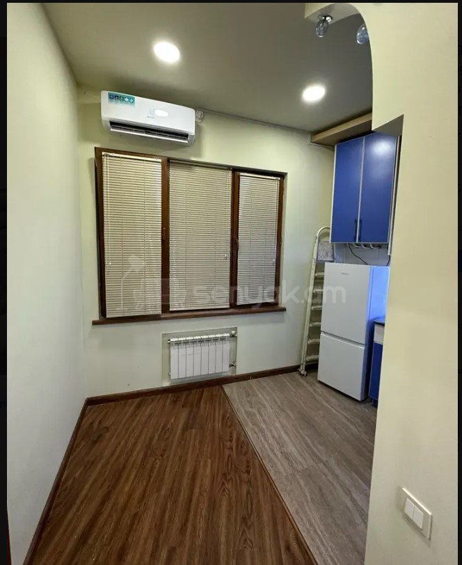 2 Սենյականոց Բնակարան Քարե Շենքում, 50քմ, 4/5 հարկ, Կապիտալ Վերանորոգված