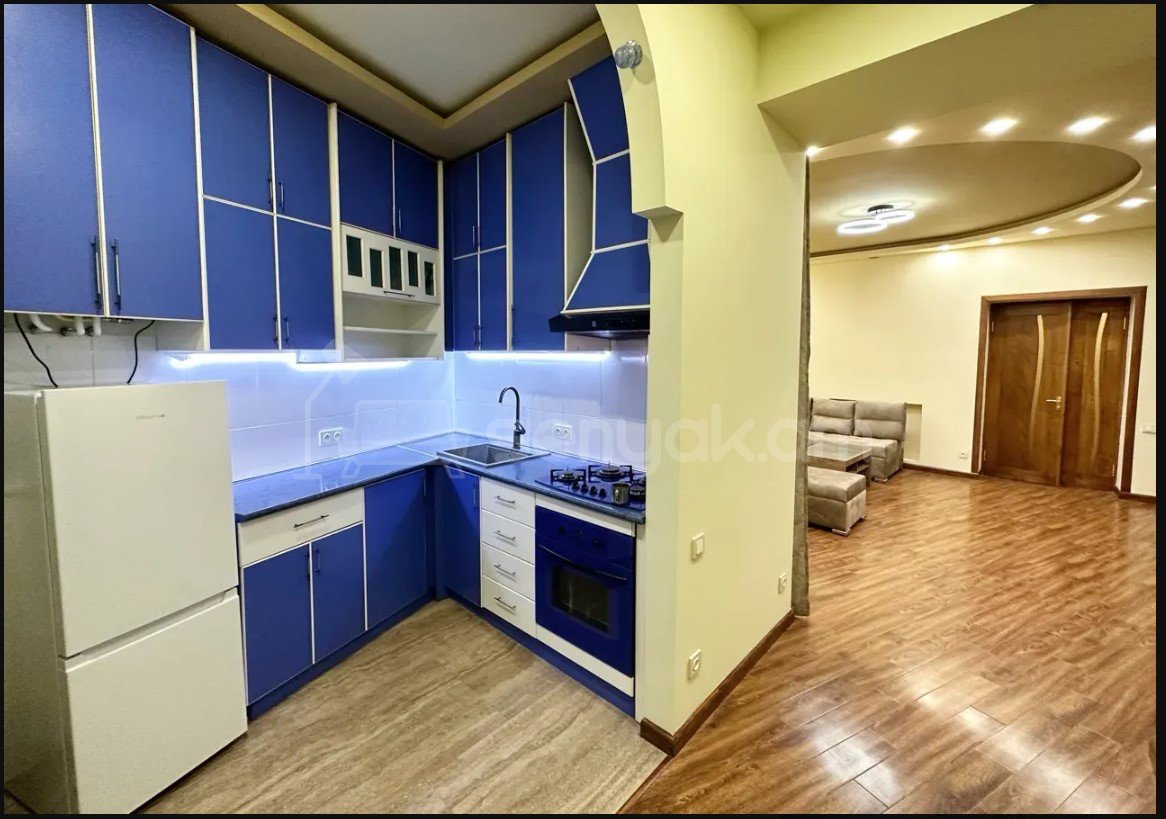 2 Սենյականոց Բնակարան Քարե Շենքում, 50քմ, 4/5 հարկ, Կապիտալ Վերանորոգված