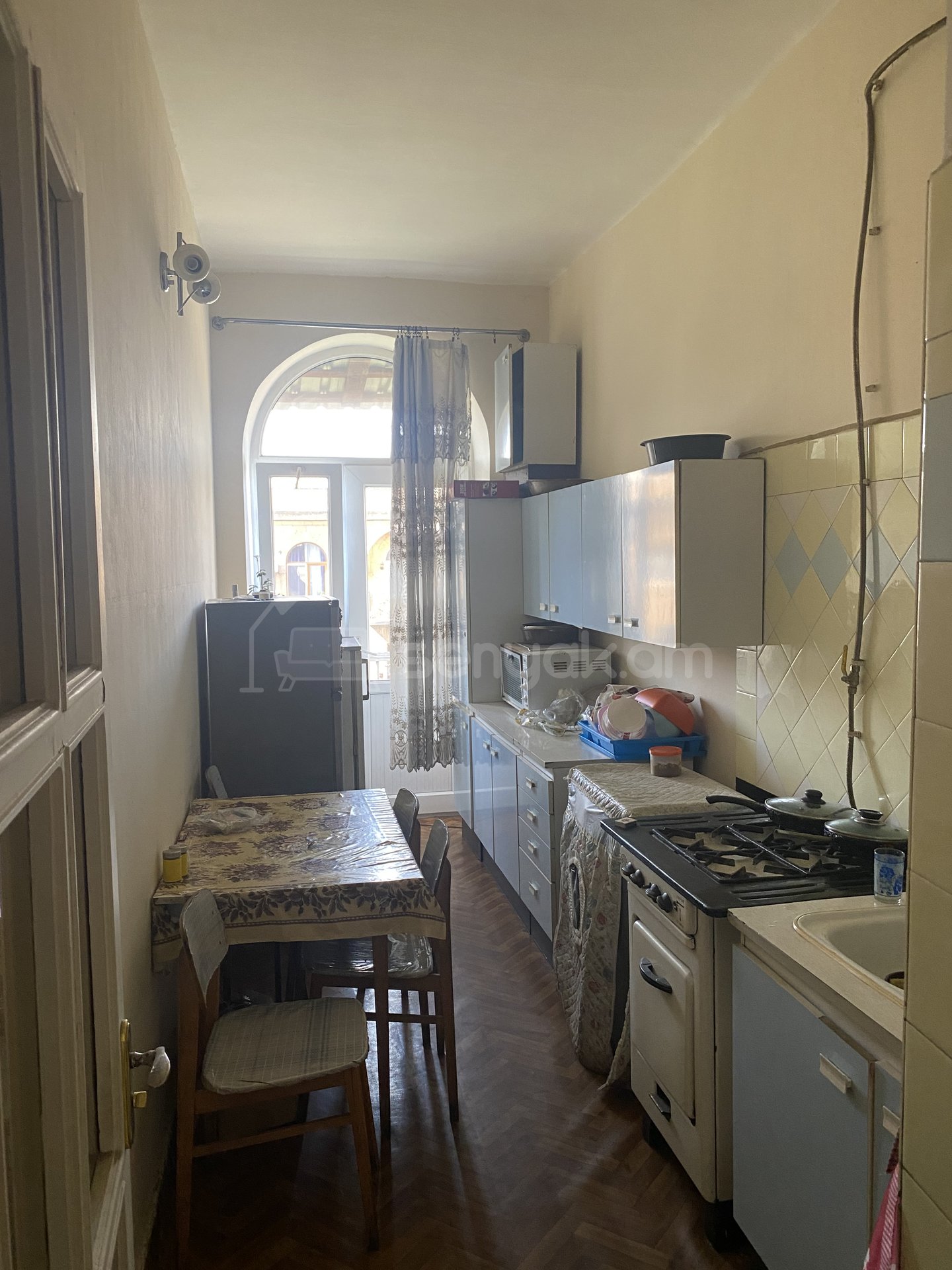 2 Սենյականոց Բնակարան Քարե Շենքում, 67քմ, 4/4 հարկ, Կոսմետիկ Վերանորոգված