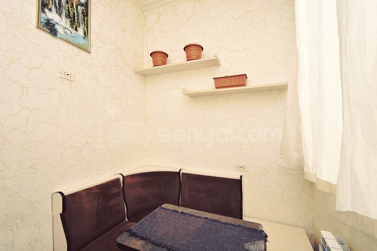 3 Սենյականոց Բնակարան Քարե Շենքում, 90քմ, 5/5 հարկ, Կապիտալ Վերանորոգված, Կահավորված, Արևկող