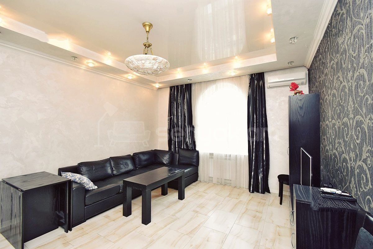 3 Սենյականոց Բնակարան Քարե Շենքում, 90քմ, 5/5 հարկ, Կապիտալ Վերանորոգված, Կահավորված, Արևկող