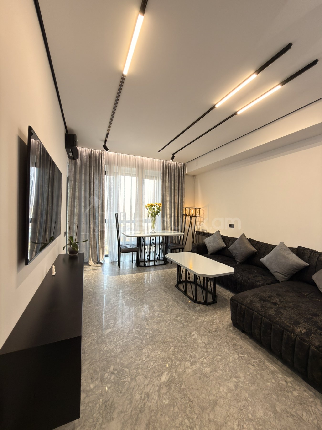 2 Սենյականոց Բնակարան Նորակառույցում, 58քմ, 8/16 հարկ, Դիզայներական Վերանորոգված