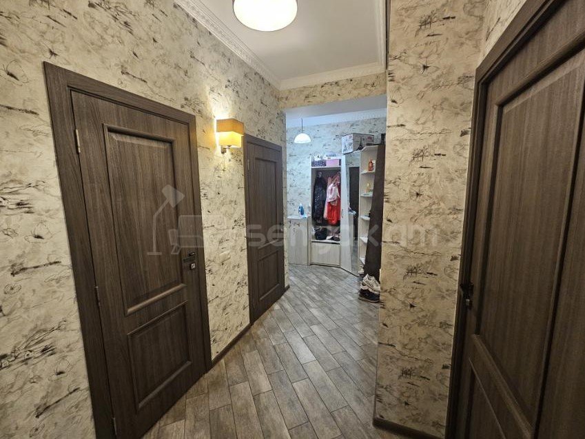 3 Սենյականոց Բնակարան, 77քմ, 2/12 հարկ, Կապիտալ Վերանորոգված