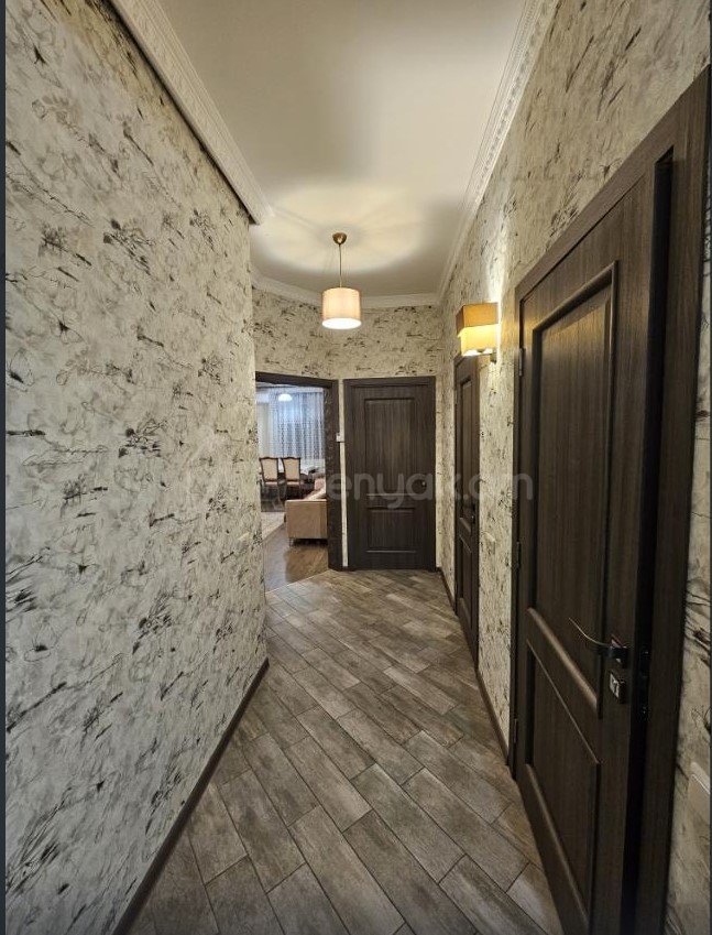 3 Սենյականոց Բնակարան, 77քմ, 2/12 հարկ, Կապիտալ Վերանորոգված