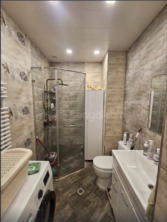 3 Սենյականոց Բնակարան, 77քմ, 2/12 հարկ, Կապիտալ Վերանորոգված