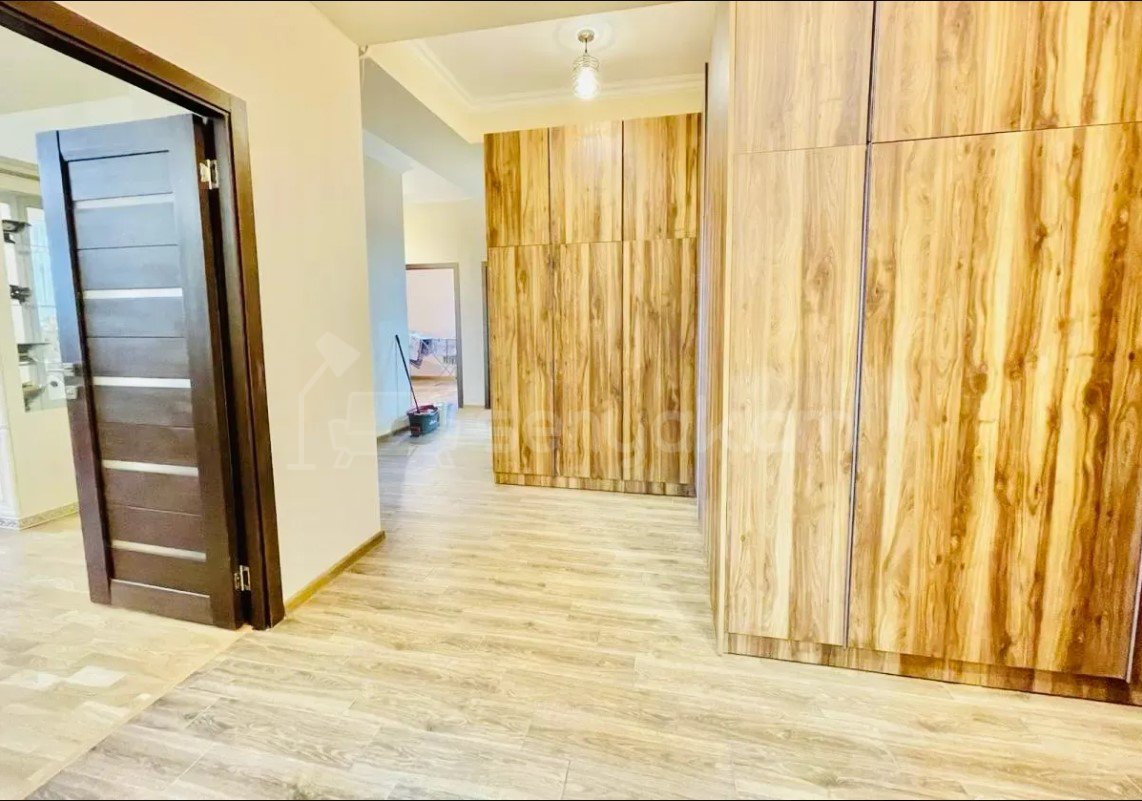 4 Սենյականոց Բնակարան Նորակառույցում, 124քմ, 9/16 հարկ, Կապիտալ Վերանորոգված