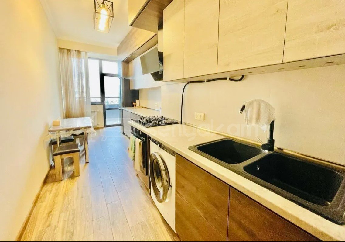 4 Սենյականոց Բնակարան Նորակառույցում, 124քմ, 9/16 հարկ, Կապիտալ Վերանորոգված