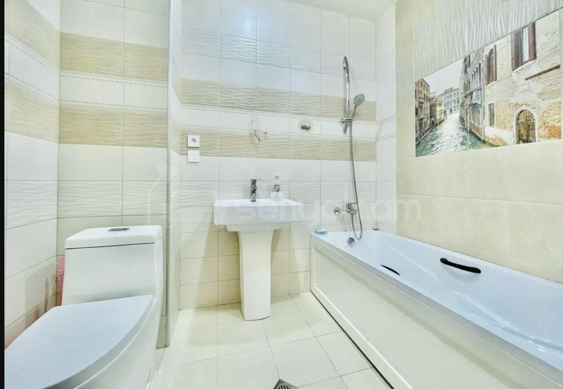 4 Սենյականոց Բնակարան Նորակառույցում, 124քմ, 9/16 հարկ, Կապիտալ Վերանորոգված