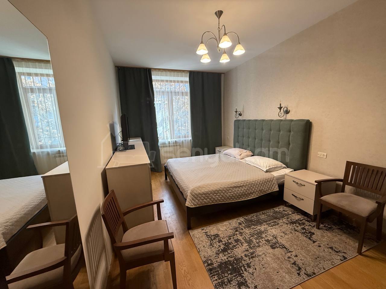 4 Սենյականոց Բնակարան Քարե Շենքում, 90քմ, 2/5 հարկ, Դիզայներական Վերանորոգված, Կահավորված, Արևկող