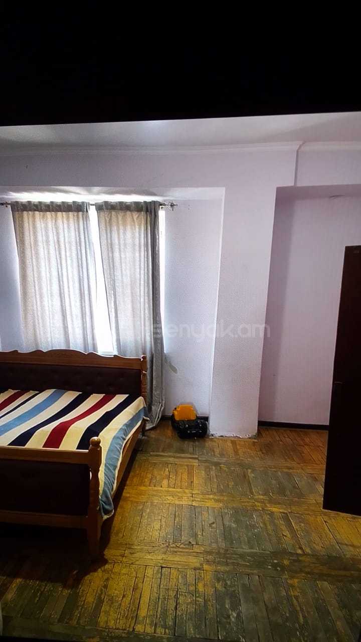 2 Սենյականոց Բնակարան, 65քմ, 9/10 հարկ, Նորմալ Վիճակում, Մասամբ Կահավորված