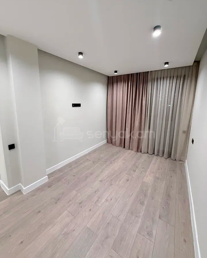 2 Սենյականոց Բնակարան, 42քմ, 6/11 հարկ, Կապիտալ Վերանորոգված