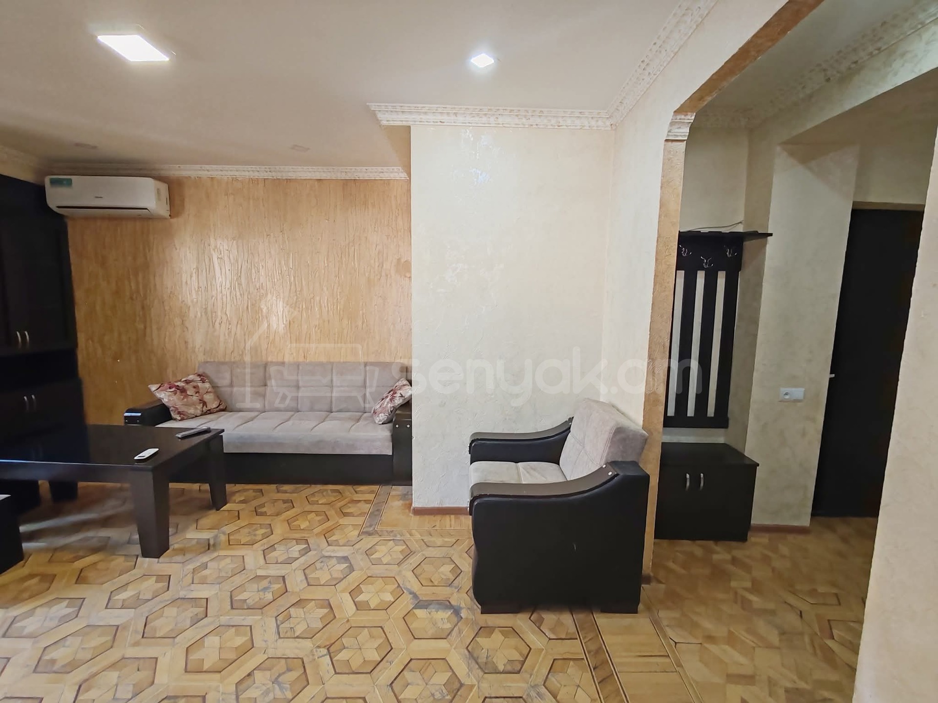 3 Սենյականոց Բնակարան, 70քմ, 7/10 հարկ, Նորմալ Վիճակում, Կահավորված