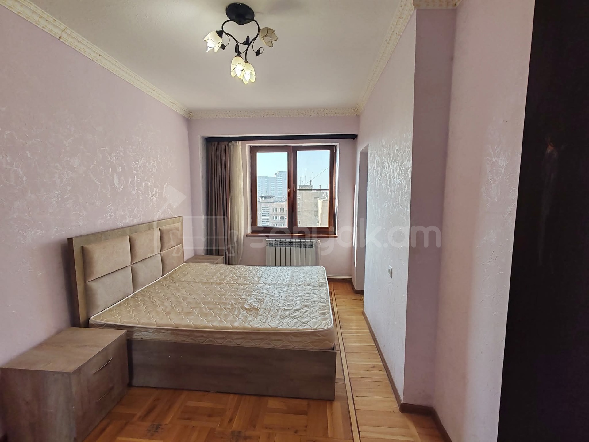 3 Սենյականոց Բնակարան, 70քմ, 7/10 հարկ, Նորմալ Վիճակում, Կահավորված