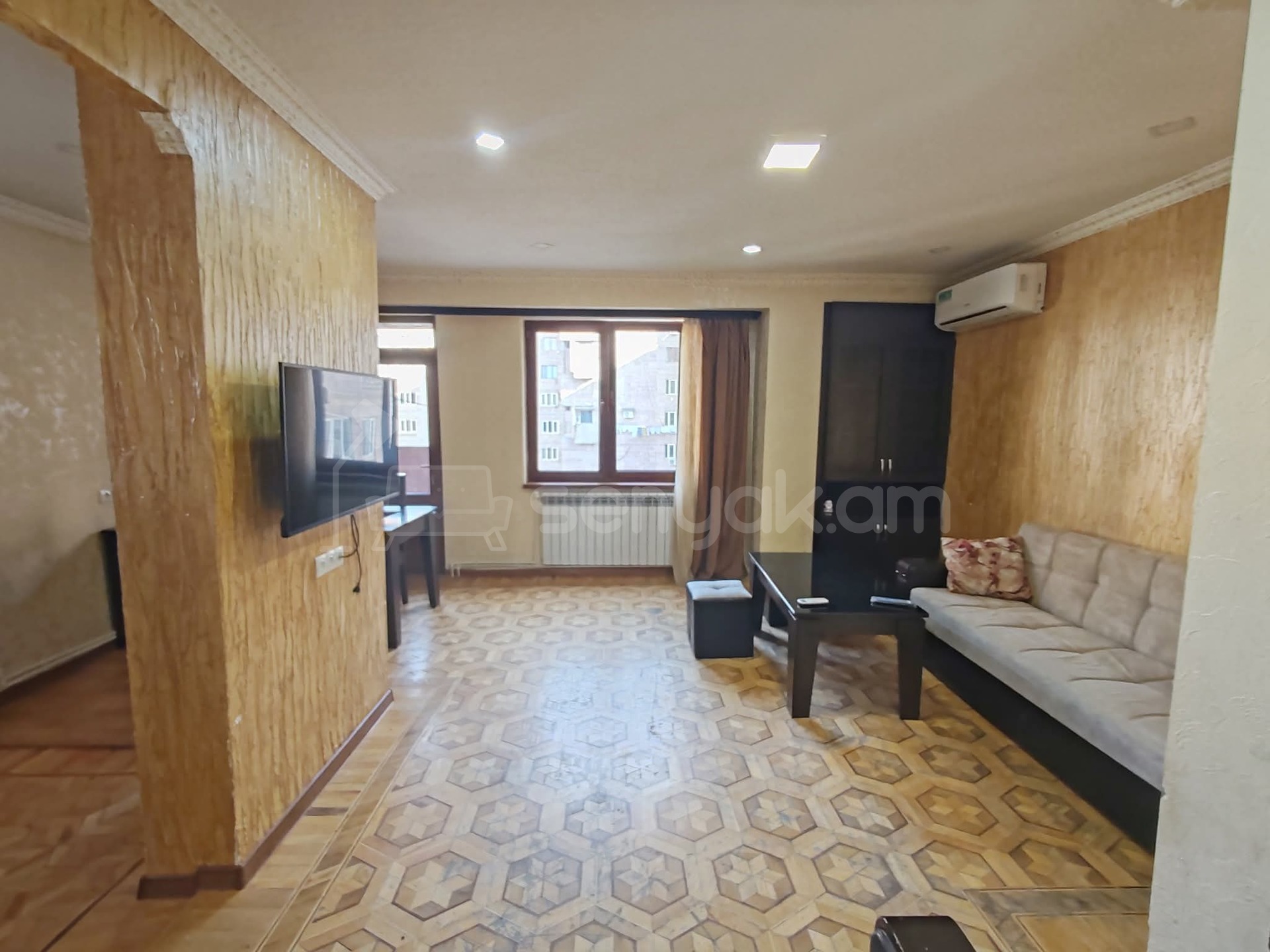 3 Սենյականոց Բնակարան, 70քմ, 7/10 հարկ, Նորմալ Վիճակում, Կահավորված