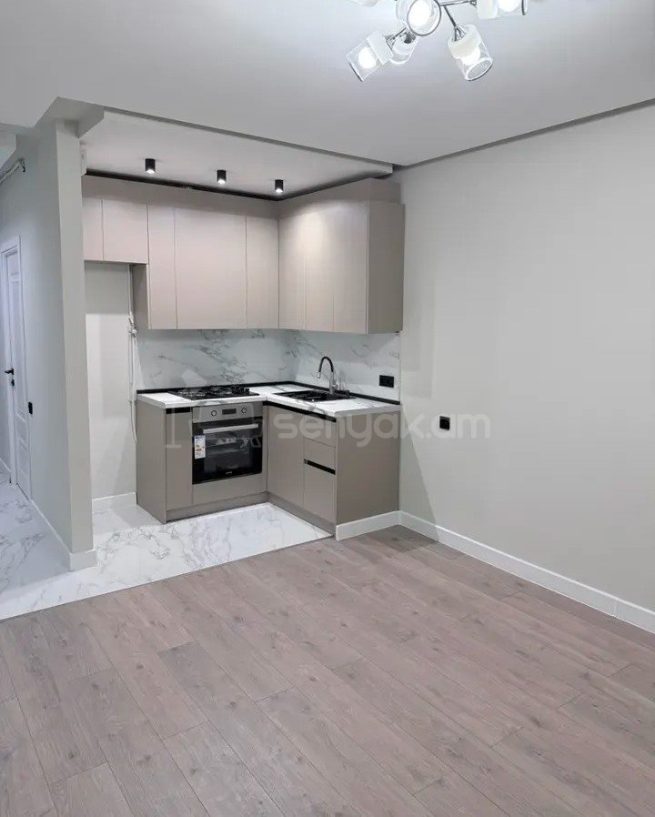 2 Սենյականոց Բնակարան, 42քմ, 6/11 հարկ, Դիզայներական Վերանորոգված