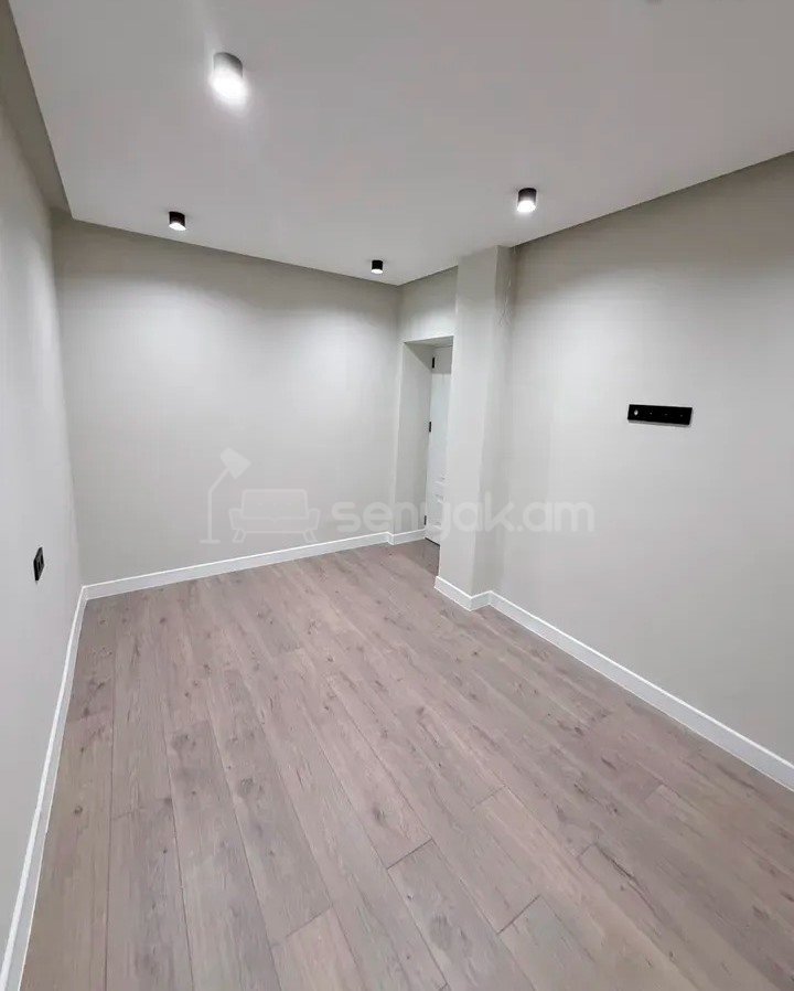 2 Սենյականոց Բնակարան, 42քմ, 6/11 հարկ, Դիզայներական Վերանորոգված