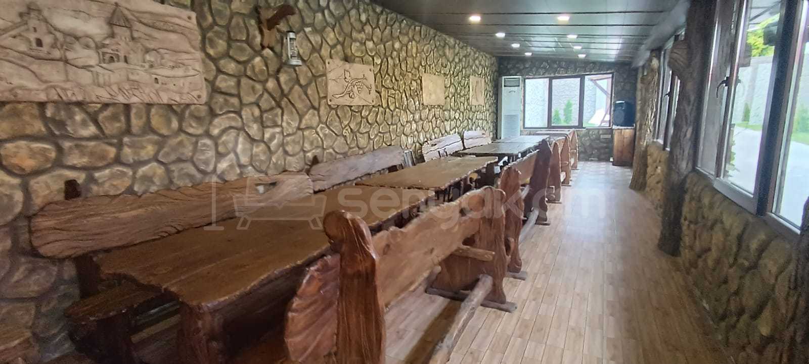 6 Սենյականոց Ամառանոց, 200քմ, Կահավորված, Լողավազանով, Ավտոտնակով